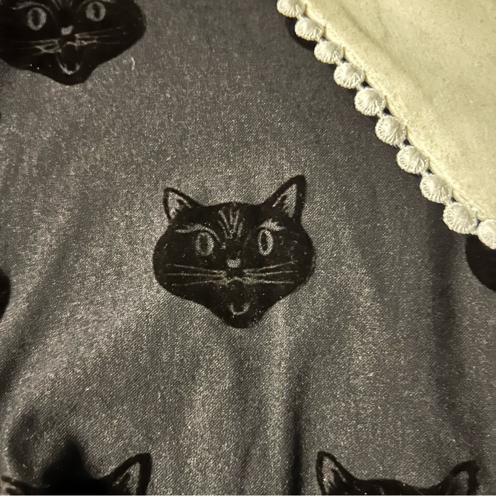 Modcloth Black Velvet Cat Jacquard Blouse with White Peter Pan Collar